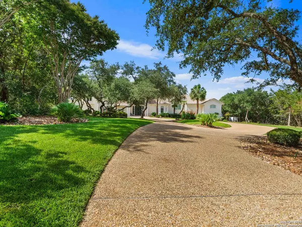 San Antonio, TX 78258-7719,10 Champions Run