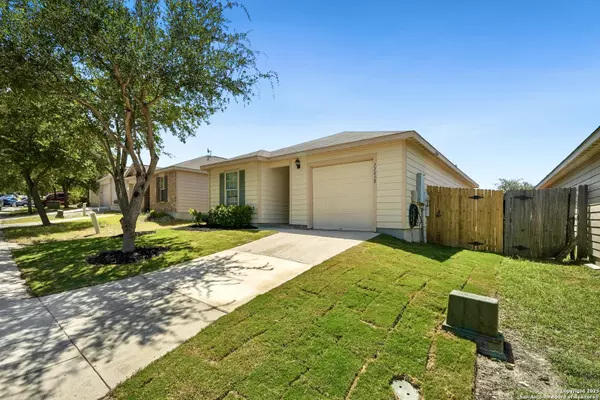 San Antonio, TX 78252,11438 Country Cyn