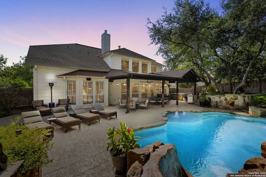 15902 Socorro Falls, Helotes, TX 78023