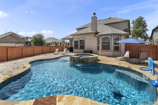 10513 Far Reaches Lane, Helotes, TX 78023