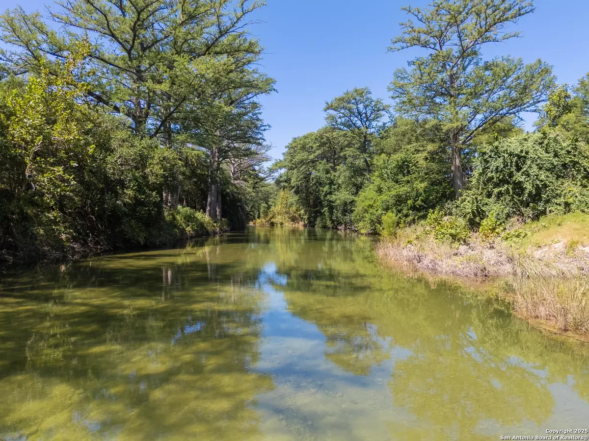 Bandera, TX 78003,374 Phyllis