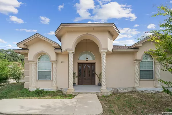 2735 Wade, San Antonio, TX 78210