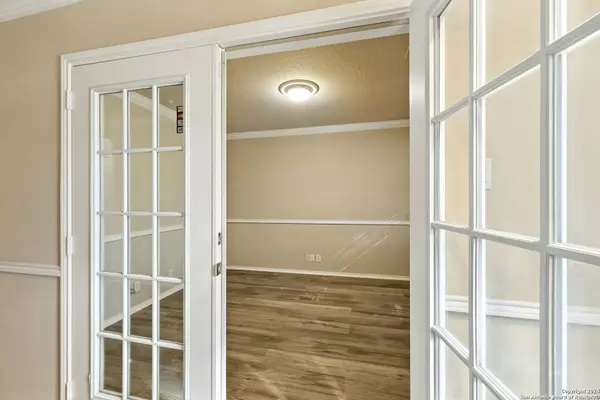 San Antonio, TX 78251,506 Leafy Ridge