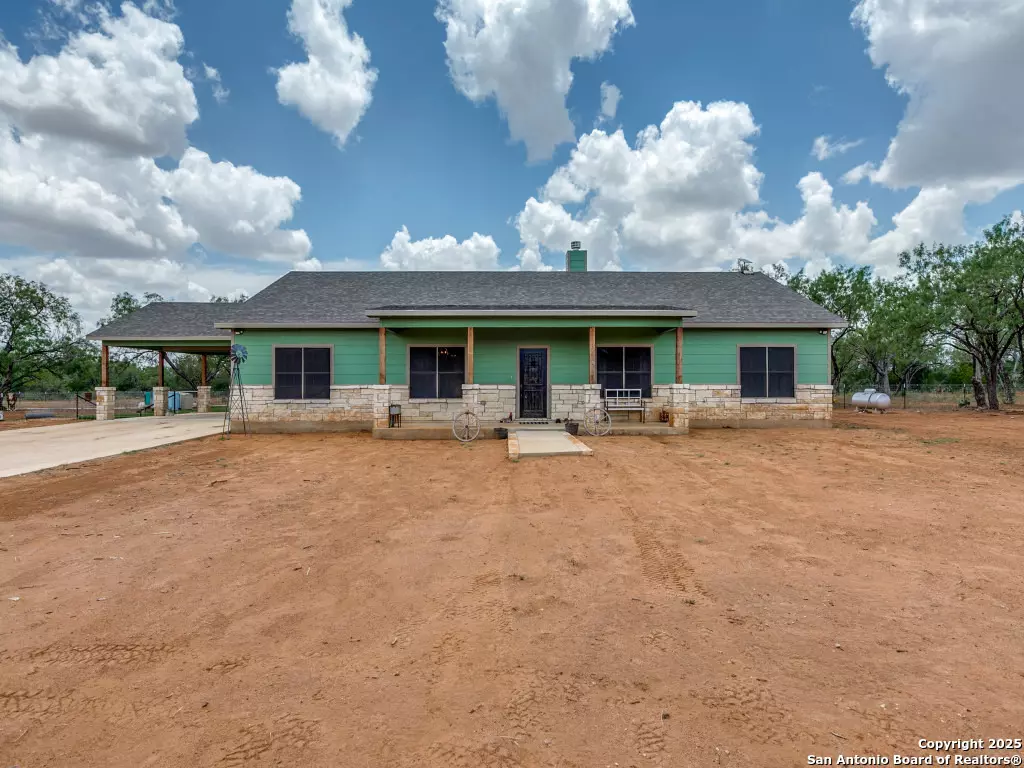 Jourdanton, TX 78026,6451 Bluntzer Rd