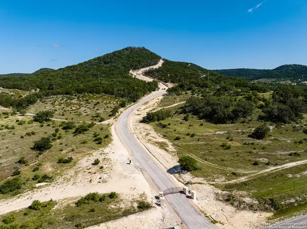Tarpley, TX 78883,311 Jackson Way