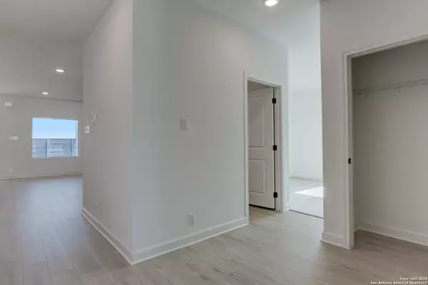 Schertz, TX 78154,9908 Bull Branch Ave