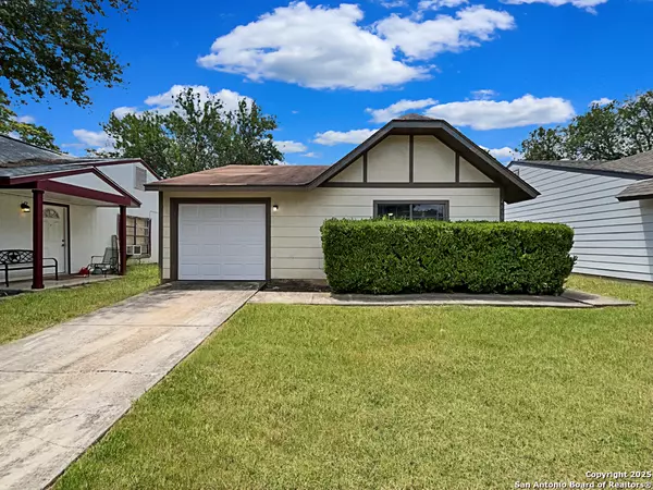 4850 COBB VALLEY DR, Kirby, TX 78219-1845