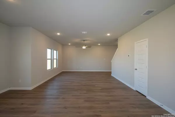 Converse, TX 78109,10331 Goodison Drive