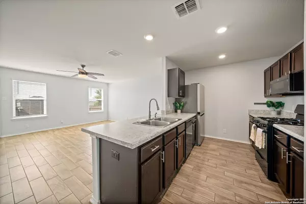 San Antonio, TX 78252,6436 Legato Curve