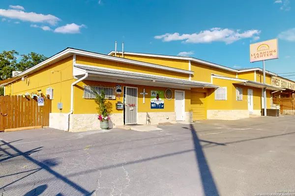 1222 Fredericksburg, San Antonio, TX 78201