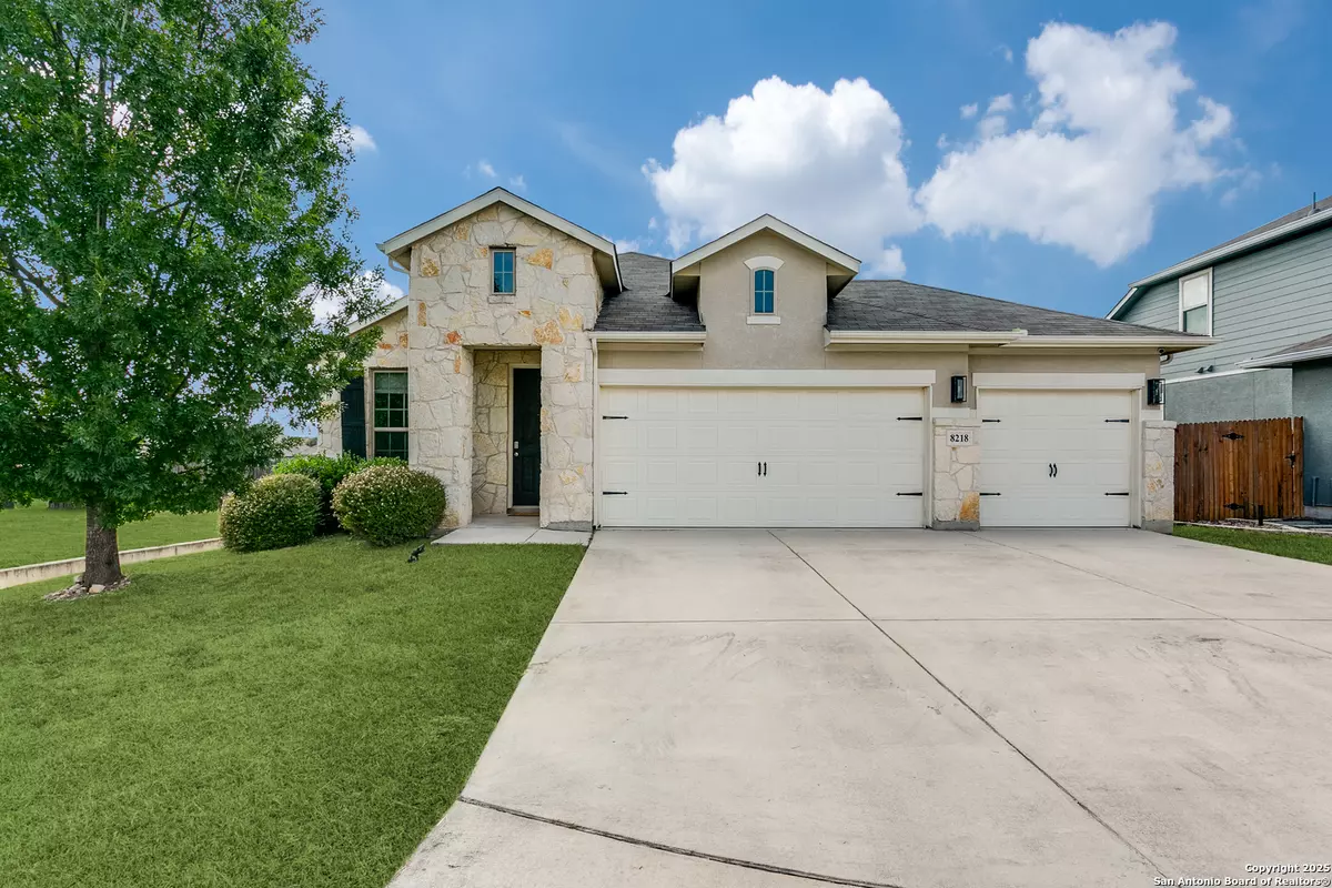 San Antonio, TX 78254,8218 cactus bend