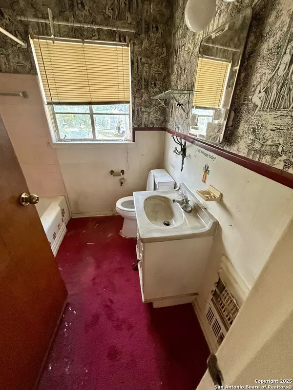 San Antonio, TX 78209,630 Sumner