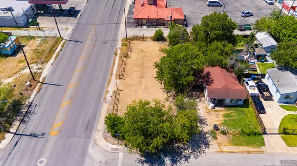 San Antonio, TX 78207,4002 W Houston St