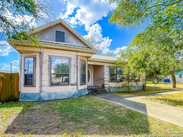 Beeville, TX 78102,306 Milam