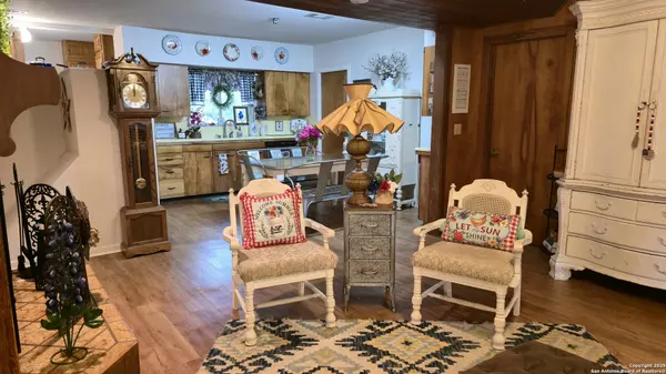 Poth, TX 78147,310 S Storts