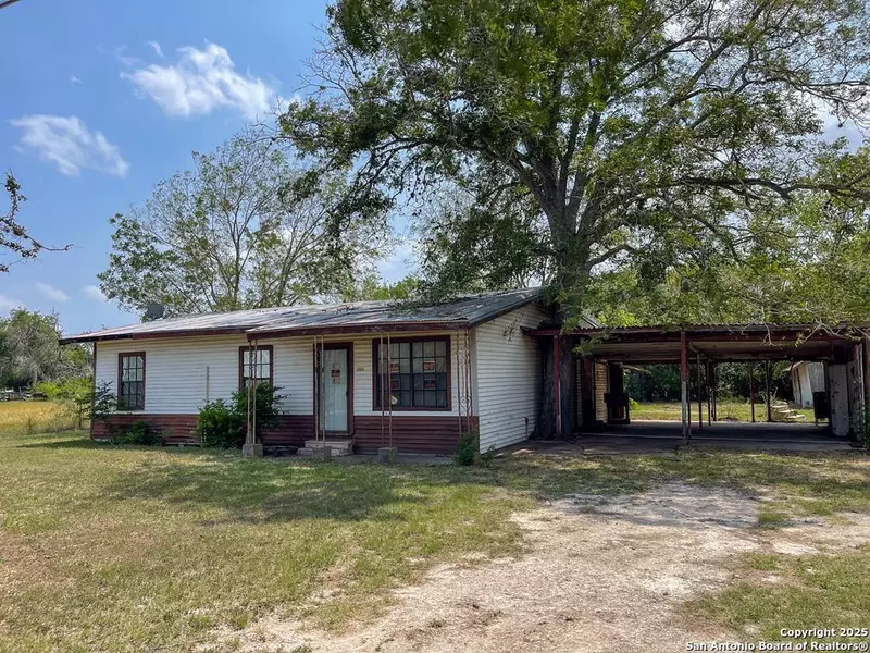 311 Garfield, Beeville, TX 78102