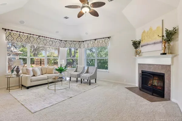 San Antonio, TX 78258,914 Desert Blf