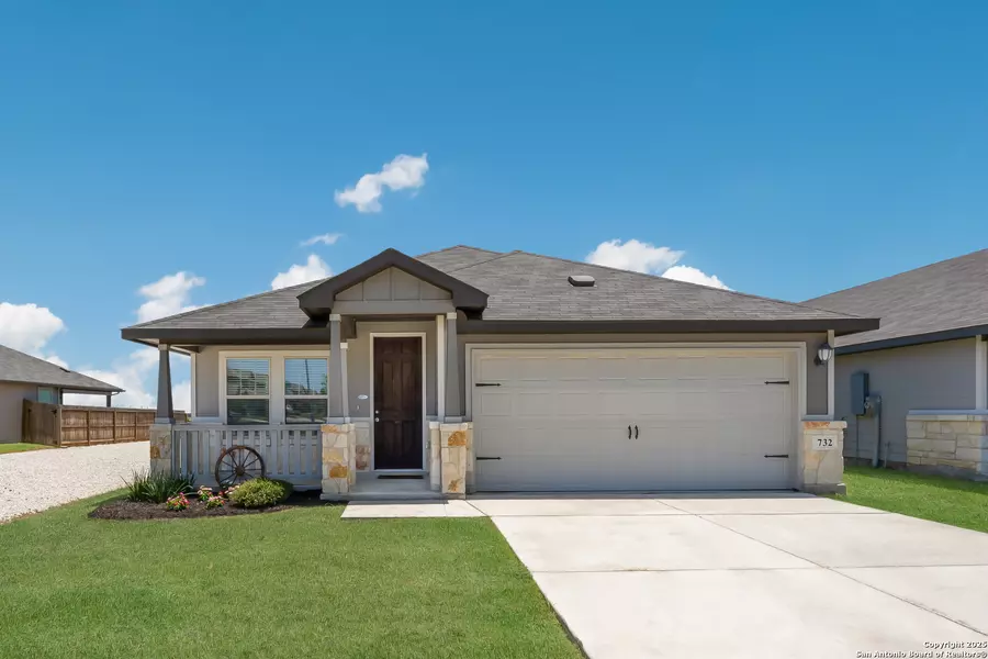 732 Clara Park, New Braunfels, TX 78130