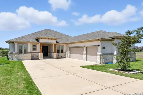 450 Peck, Kyle, TX 78640