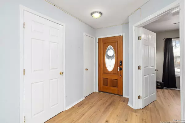 San Antonio, TX 78247,16115 Branching Oaks