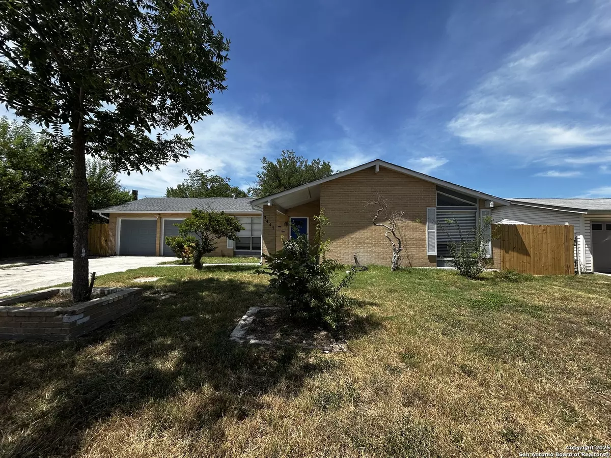 San Antonio, TX 78227,7447 Fieldgate