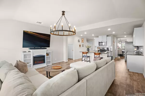 San Antonio, TX 78252,6816 Encore Oaks