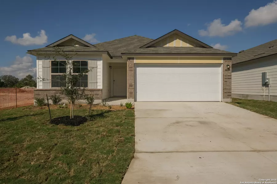8829 Campacuas Trail, San Antonio, TX 78252