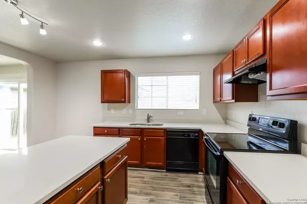 San Antonio, TX 78218,7338 Azalea Sq