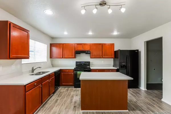 San Antonio, TX 78218,7338 Azalea Sq