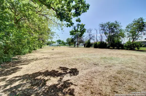 New Braunfels, TX 78130,1426 State Highway 46 S