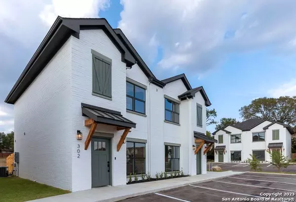5927 PRUE RD UNIT 401, San Antonio, TX 78240-3382