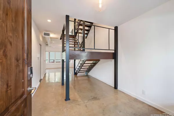 San Antonio, TX 78209,305 Joliet UNIT C