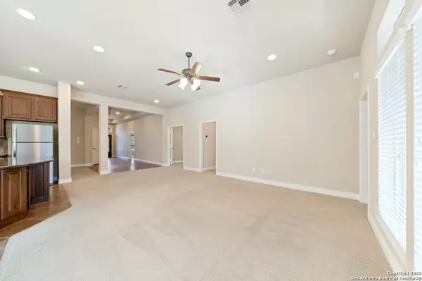 Seguin, TX 78155,2143 Pioneer Pass