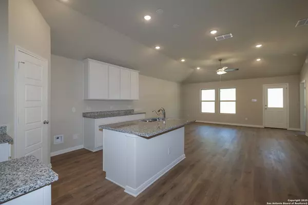 San Antonio, TX 78222,5003 Agave Blue Lane