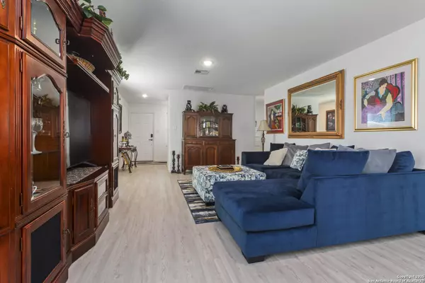 San Antonio, TX 78254,9836 Butte