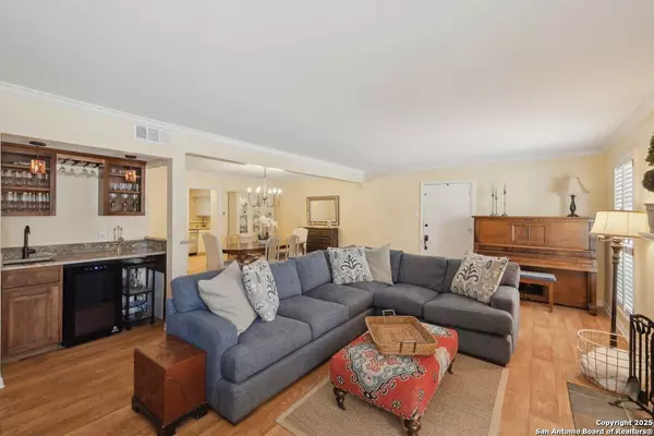 San Antonio, TX 78209,107 Ruelle UNIT A