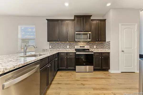 Converse, TX 78109,9135 Canvas Run