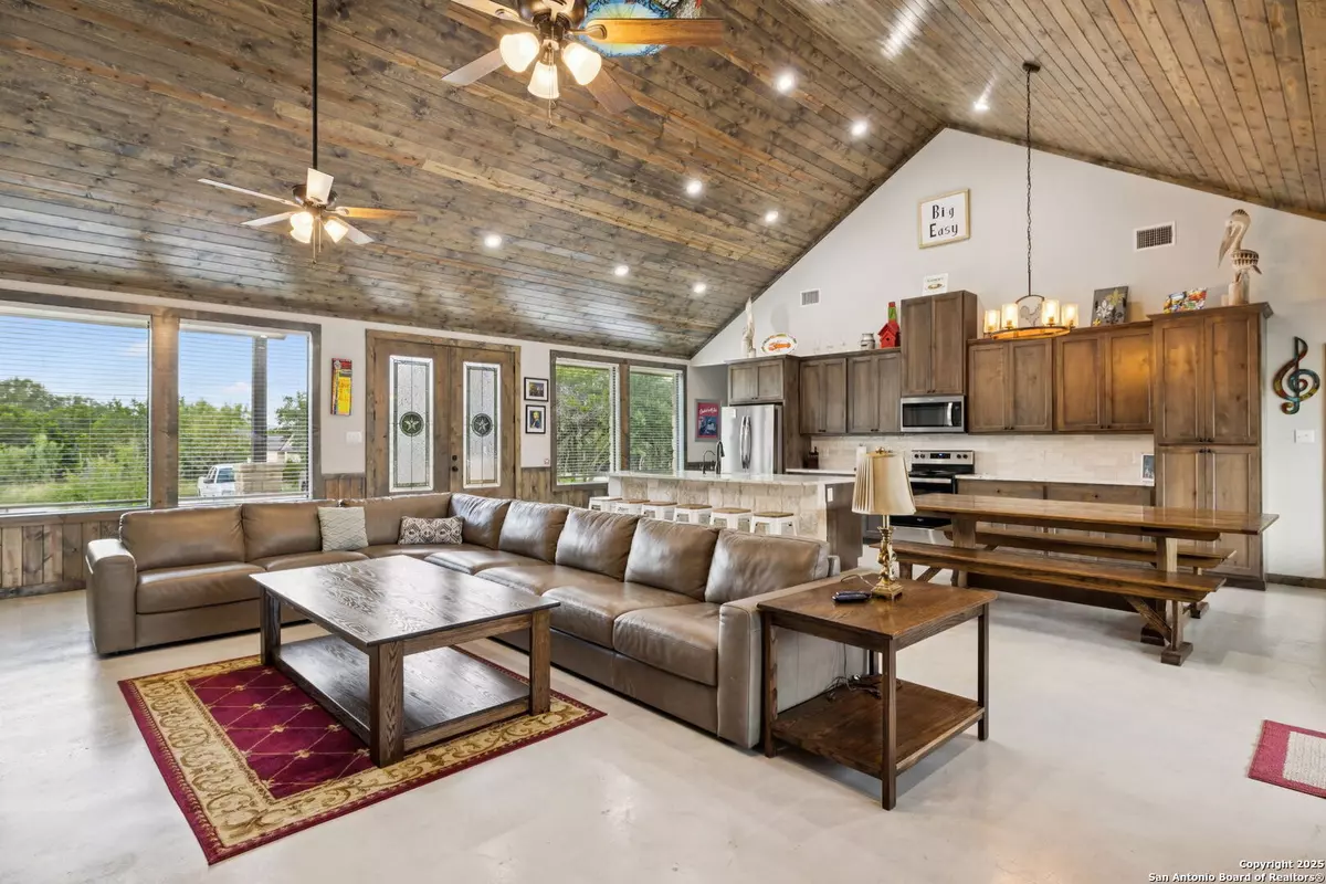 Concan, TX 78838,49 Mountain Valley Drive