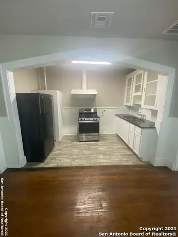 San Antonio, TX 78210-4138,630 BAILEY AVE