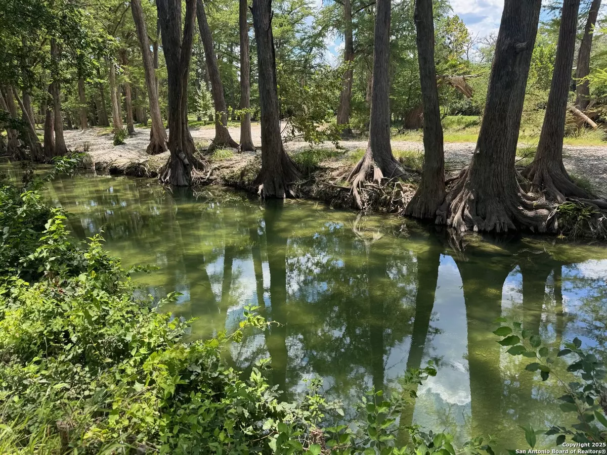 Bandera, TX 78003,505 Highland