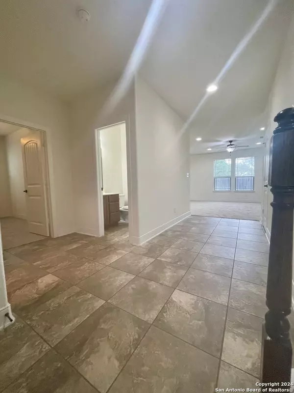 Boerne, TX 78006-1989,121 Sandy Shoal