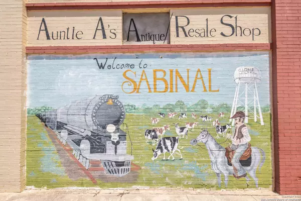 Sabinal, TX 78881,301 CENTER ST