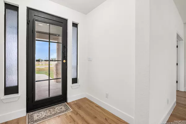 Floresville, TX 78114,109 Hidden Hills