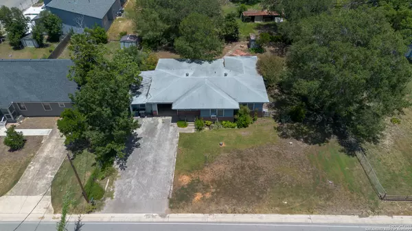 New Braunfels, TX 78130,547 Lake Front