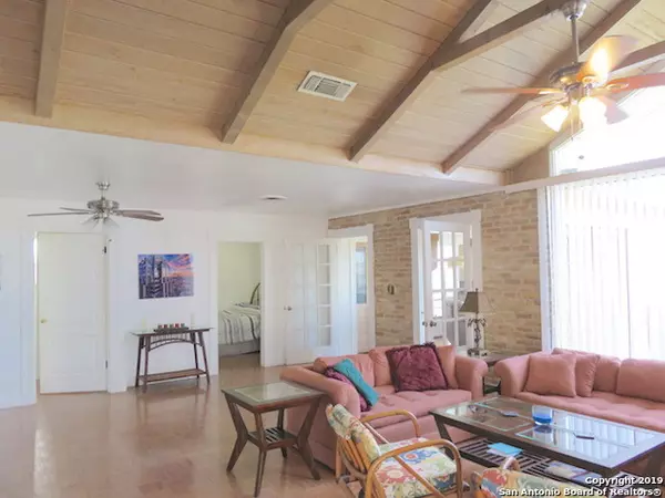 Comfort, TX 78013,241 Mount Pisgah