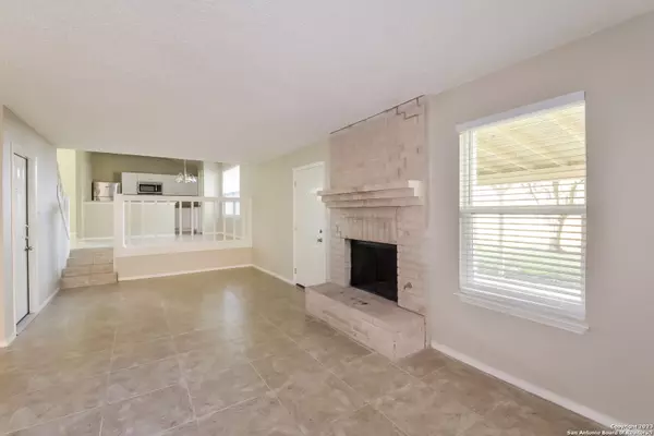 San Antonio, TX 78233,5635 Sunup Dr