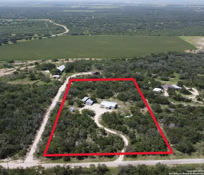 233 COUNTY ROAD 340, Hondo, TX 78861-6809