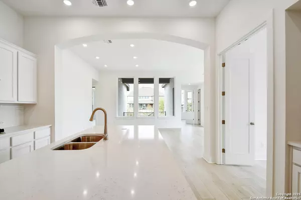 San Marcos, TX 78666,340 Fountain Grass Drive