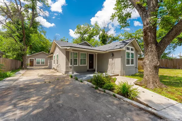 111 Young, San Antonio, TX 78214