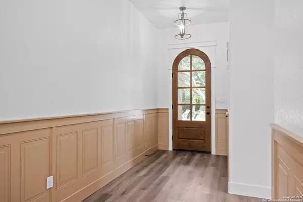 Kerrville, TX 78028-4532,2108 Athens Ave